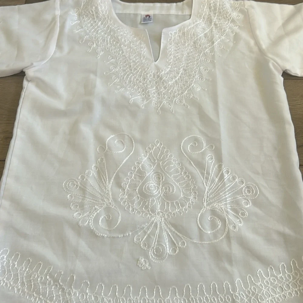 100% Cotton White Tunic Women's Short Sleeved Top Made in Egypt